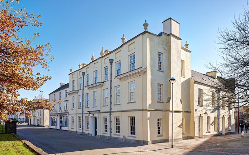 Llanelly House